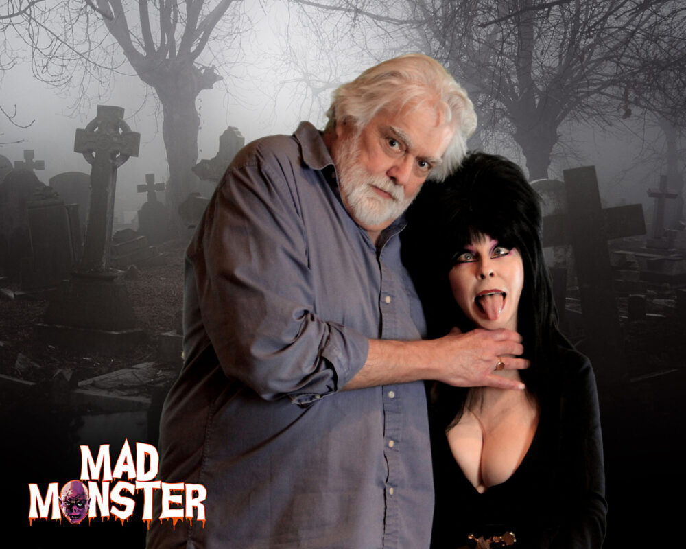 Mad Monster Pro Photo Op (Gunnar & Elvira)